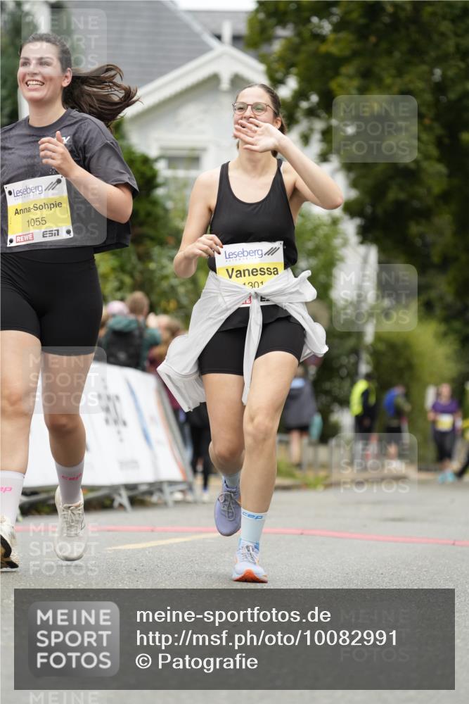 30.08.2026 - Blankeneser Heldenlauf Patografie http://msf.ph/oto/10082991 30.08.2026 10:05:25 Ziel 1055, 1190, 1301 meine-sportfotos.de