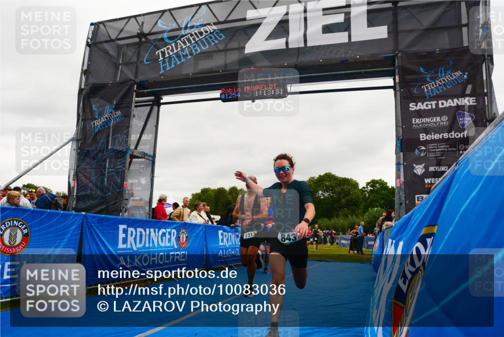 30.08.2026 - Elbe Triathlon Hamburg LAZAROV Photography http://msf.ph/oto/10083036 30.08.2026 11:33:35 Ziel 843, 1126, 1289, 1313 meine-sportfotos.de