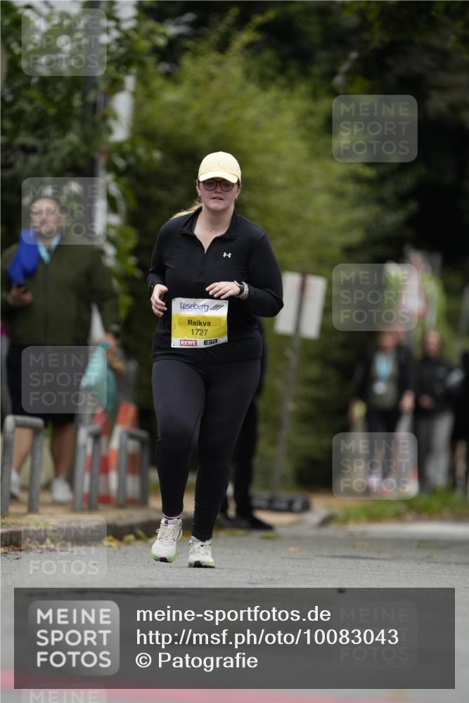 30.08.2026 - Blankeneser Heldenlauf Patografie http://msf.ph/oto/10083043 30.08.2026 10:06:25 Ziel 1365, 1367 meine-sportfotos.de