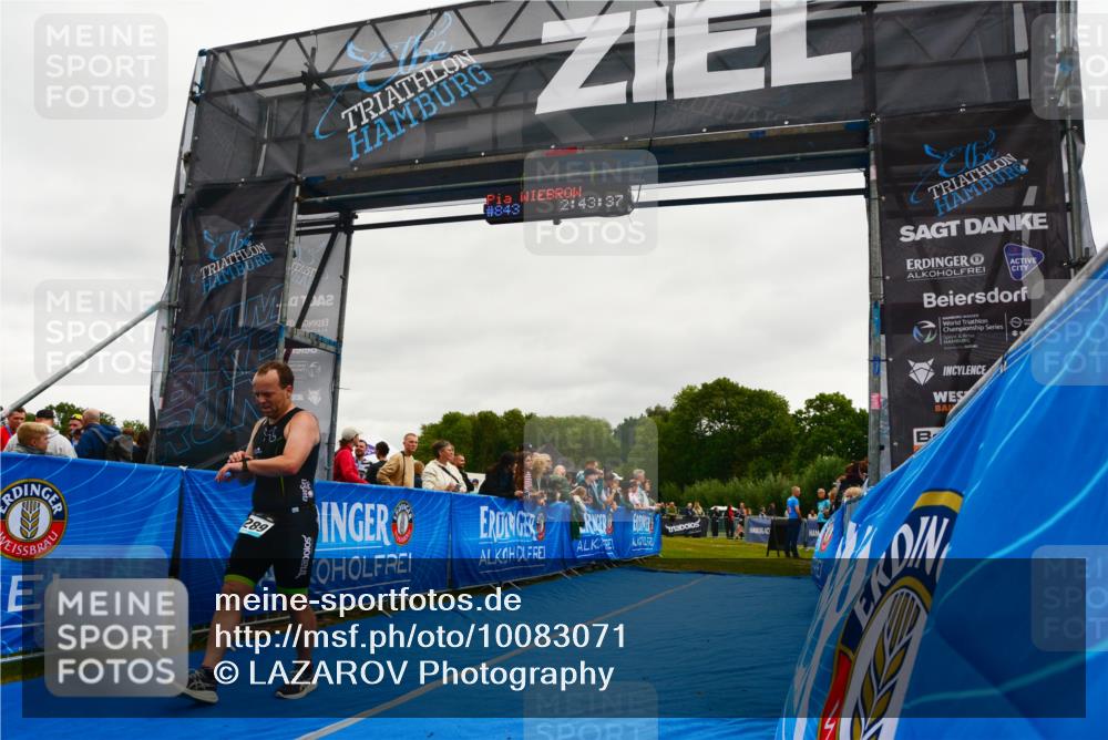 30.08.2026 - Elbe Triathlon Hamburg LAZAROV Photography http://msf.ph/oto/10083071 30.08.2026 11:33:42 Ziel 1289 meine-sportfotos.de
