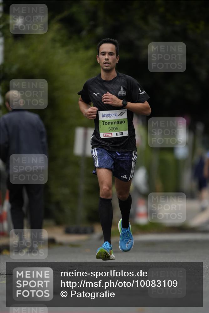 30.08.2026 - Blankeneser Heldenlauf Patografie http://msf.ph/oto/10083109 30.08.2026 10:09:22 Ziel 5005 meine-sportfotos.de