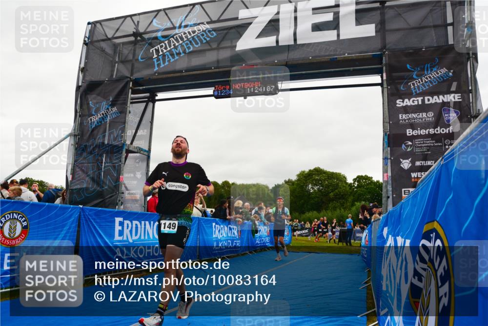 30.08.2026 - Elbe Triathlon Hamburg LAZAROV Photography http://msf.ph/oto/10083164 30.08.2026 11:34:27 Ziel 570, 1149, 1266 meine-sportfotos.de