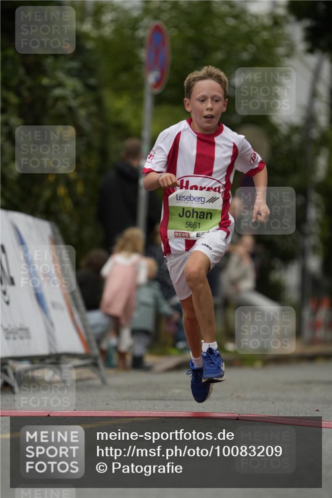 30.08.2026 - Blankeneser Heldenlauf Patografie http://msf.ph/oto/10083209 30.08.2026 10:11:07 Ziel 5228, 5661 meine-sportfotos.de