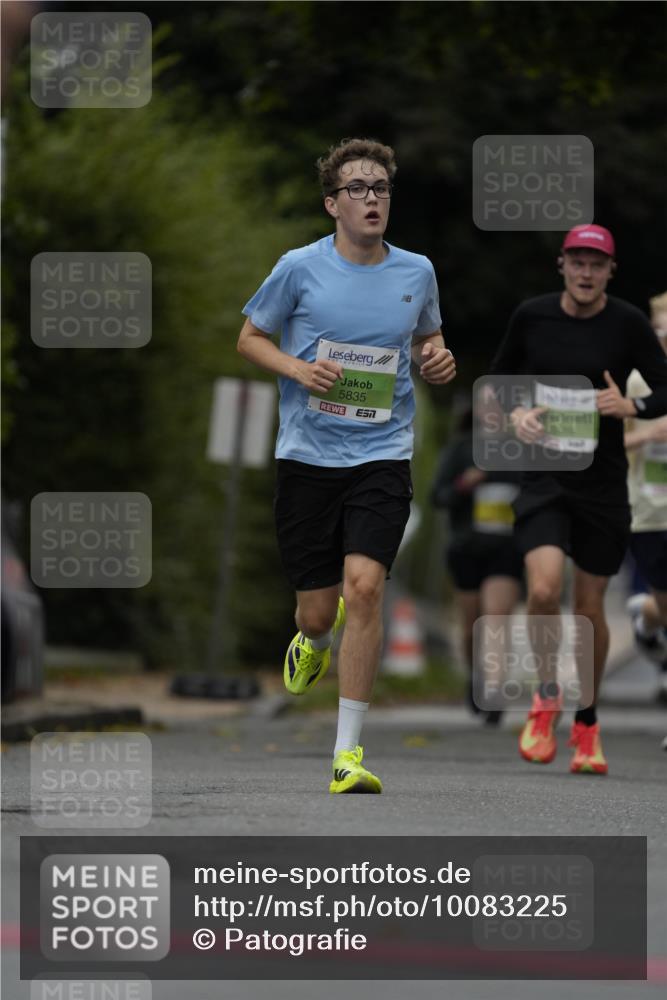 30.08.2026 - Blankeneser Heldenlauf Patografie http://msf.ph/oto/10083225 30.08.2026 10:11:30 Ziel 5492, 5835 meine-sportfotos.de