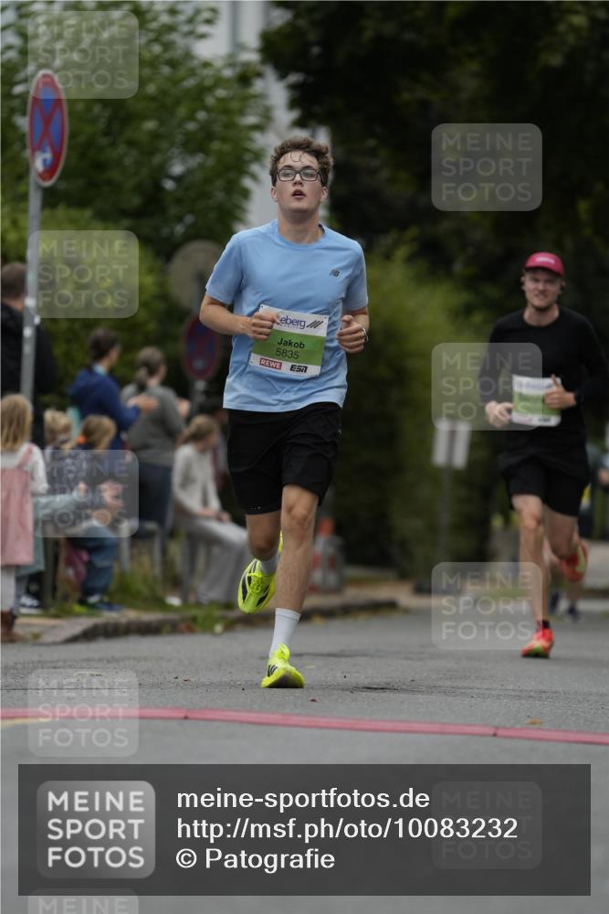 30.08.2026 - Blankeneser Heldenlauf Patografie http://msf.ph/oto/10083232 30.08.2026 10:11:33 Ziel 5289, 5487, 5492, 5835 meine-sportfotos.de