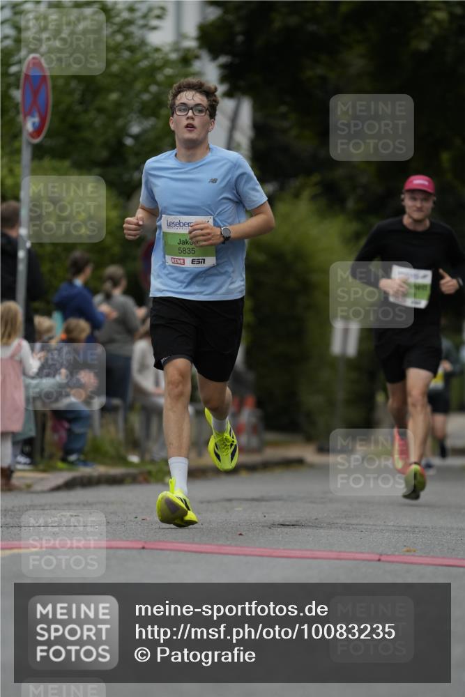 30.08.2026 - Blankeneser Heldenlauf Patografie http://msf.ph/oto/10083235 30.08.2026 10:11:33 Ziel 5289, 5487, 5492, 5835 meine-sportfotos.de