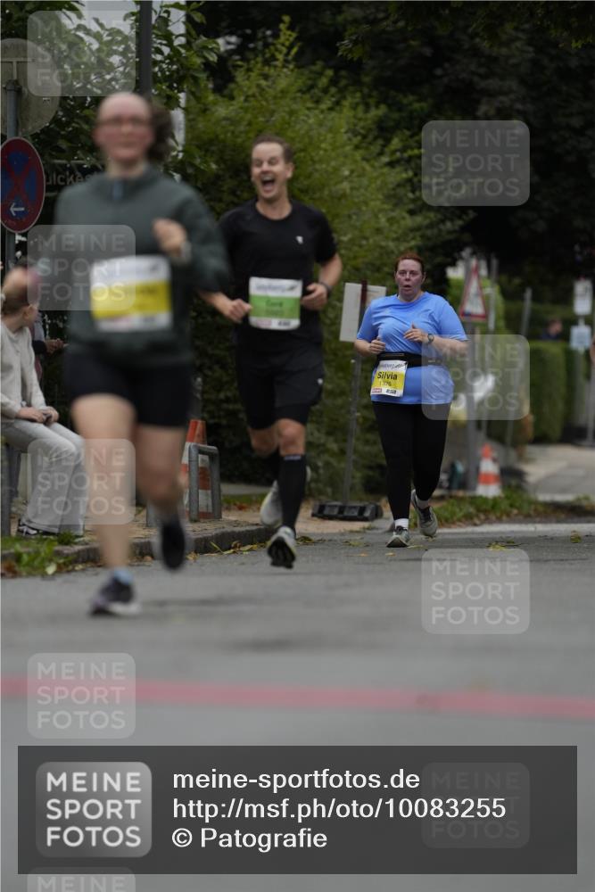 30.08.2026 - Blankeneser Heldenlauf Patografie http://msf.ph/oto/10083255 30.08.2026 10:11:43 Ziel 1288, 5289, 5487 meine-sportfotos.de