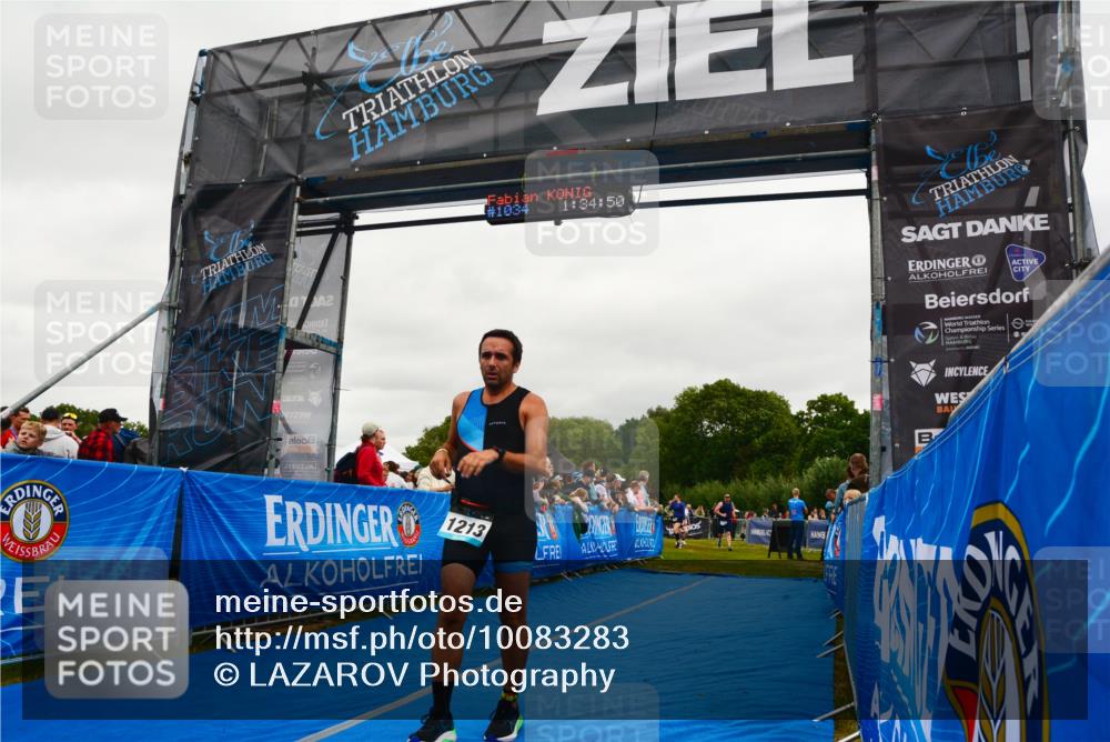 30.08.2026 - Elbe Triathlon Hamburg LAZAROV Photography http://msf.ph/oto/10083283 30.08.2026 11:35:09 Ziel 826, 1137, 1213, 1230 meine-sportfotos.de