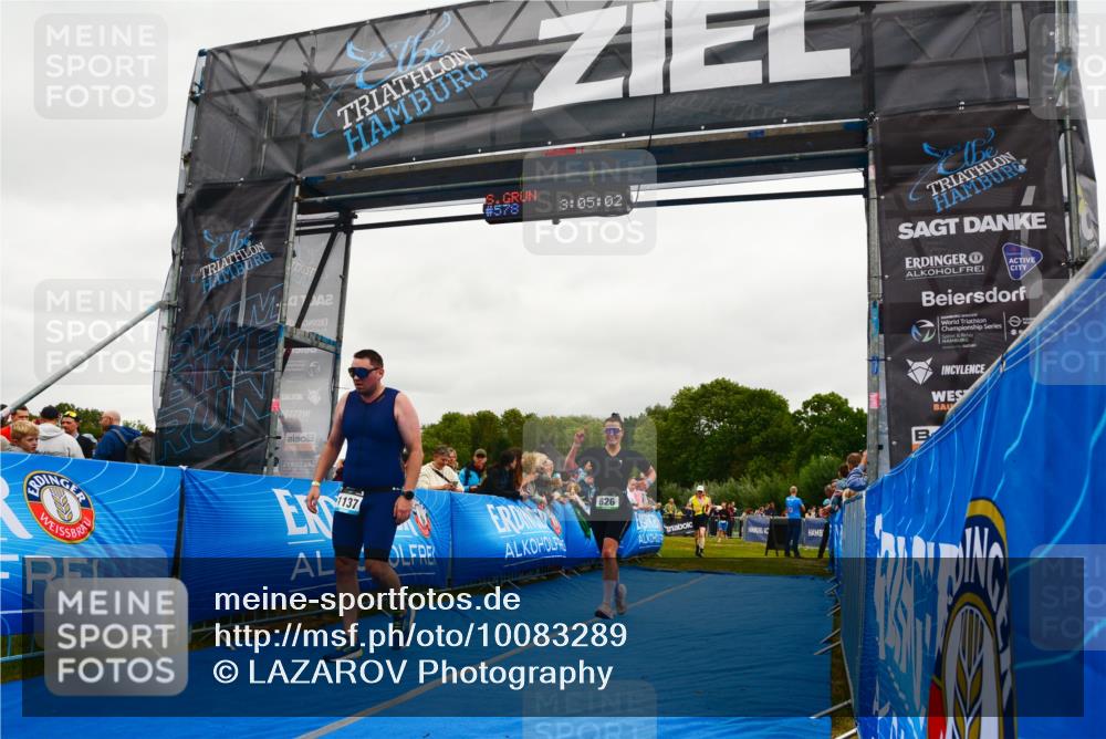 30.08.2026 - Elbe Triathlon Hamburg LAZAROV Photography http://msf.ph/oto/10083289 30.08.2026 11:35:17 Ziel 780, 826, 1137, 1318 meine-sportfotos.de