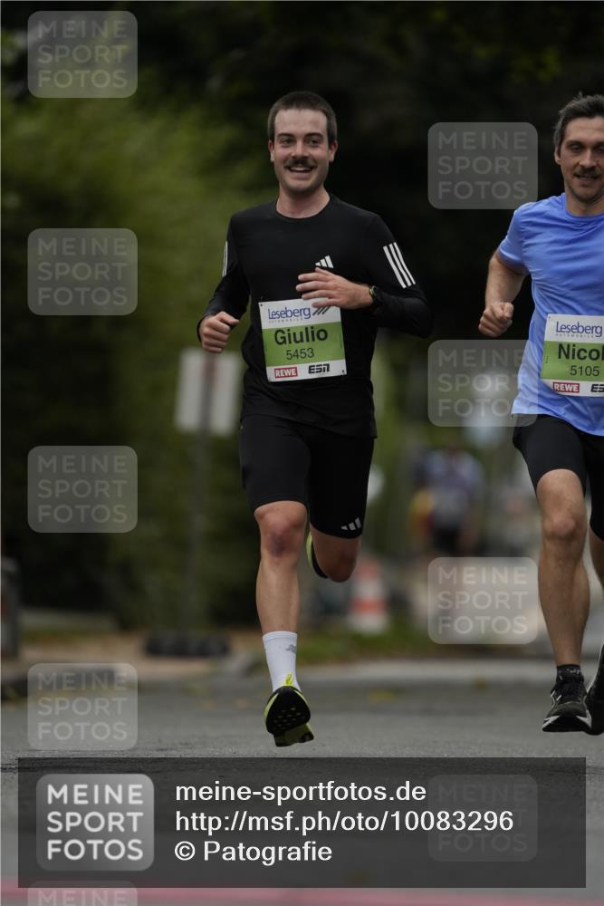 30.08.2026 - Blankeneser Heldenlauf Patografie http://msf.ph/oto/10083296 30.08.2026 10:12:22 Ziel 5105, 5365, 5453, 5560 meine-sportfotos.de