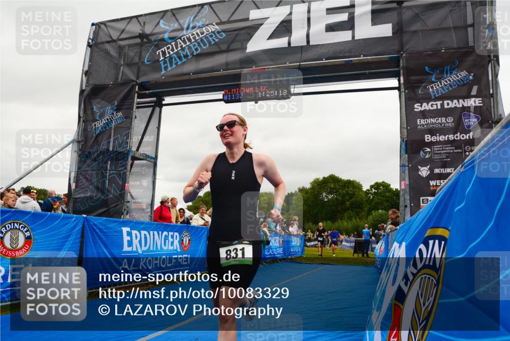 30.08.2026 - Elbe Triathlon Hamburg LAZAROV Photography http://msf.ph/oto/10083329 30.08.2026 11:35:30 Ziel 831, 961, 1177, 1237 meine-sportfotos.de