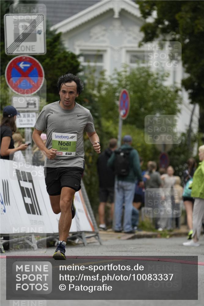 30.08.2026 - Blankeneser Heldenlauf Patografie http://msf.ph/oto/10083337 30.08.2026 10:13:00 Ziel 5419, 5448 meine-sportfotos.de