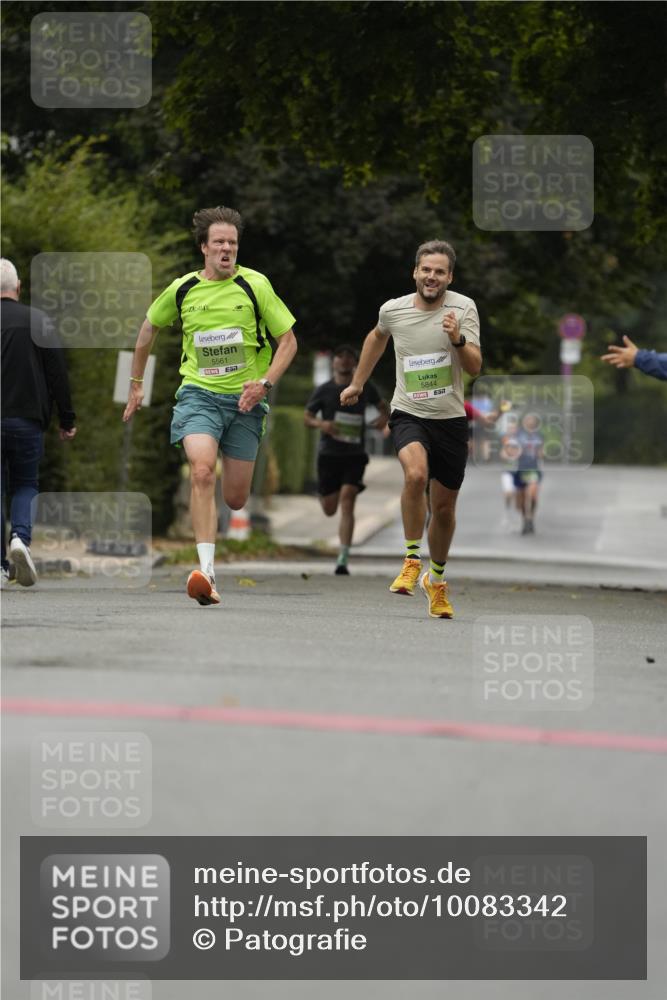 30.08.2026 - Blankeneser Heldenlauf Patografie http://msf.ph/oto/10083342 30.08.2026 10:13:07 Ziel 5448, 5561, 5844 meine-sportfotos.de