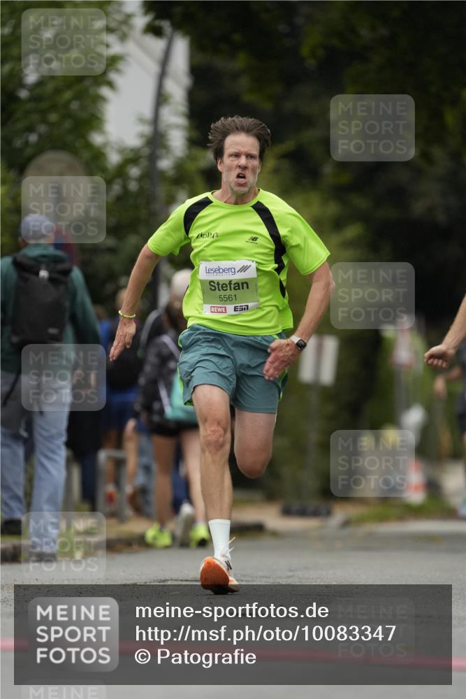 30.08.2026 - Blankeneser Heldenlauf Patografie http://msf.ph/oto/10083347 30.08.2026 10:13:08 Ziel 5448, 5561, 5844 meine-sportfotos.de