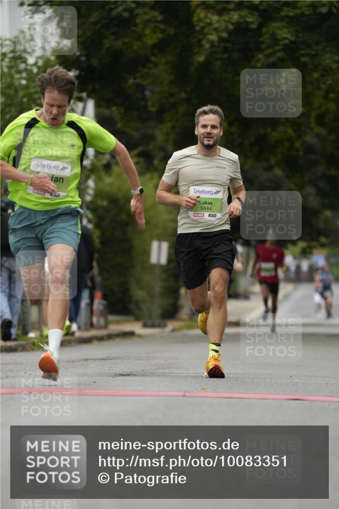 30.08.2026 - Blankeneser Heldenlauf Patografie http://msf.ph/oto/10083351 30.08.2026 10:13:10 Ziel 5561, 5844 meine-sportfotos.de
