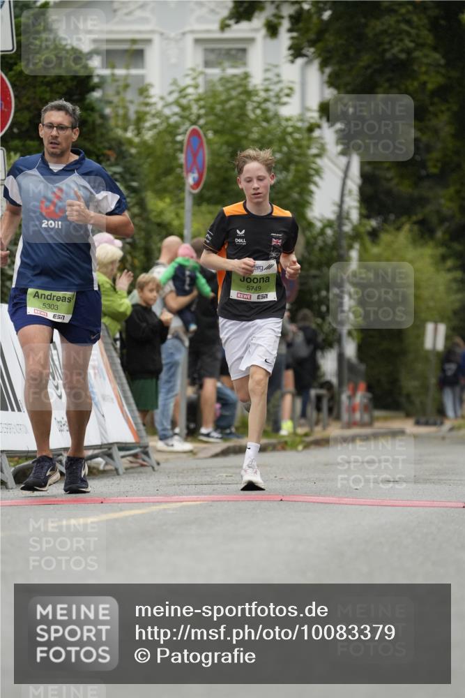 30.08.2026 - Blankeneser Heldenlauf Patografie http://msf.ph/oto/10083379 30.08.2026 10:13:40 Ziel 5303, 5749 meine-sportfotos.de