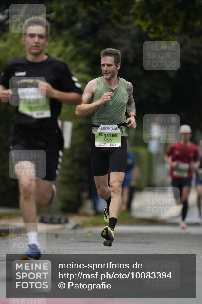 30.08.2026 - Blankeneser Heldenlauf Patografie http://msf.ph/oto/10083394 30.08.2026 10:13:52 Ziel 5247, 5273, 5275 meine-sportfotos.de