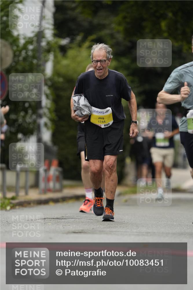 30.08.2026 - Blankeneser Heldenlauf Patografie http://msf.ph/oto/10083451 30.08.2026 10:15:04 Ziel 5021, 5059, 5238, 5481 meine-sportfotos.de
