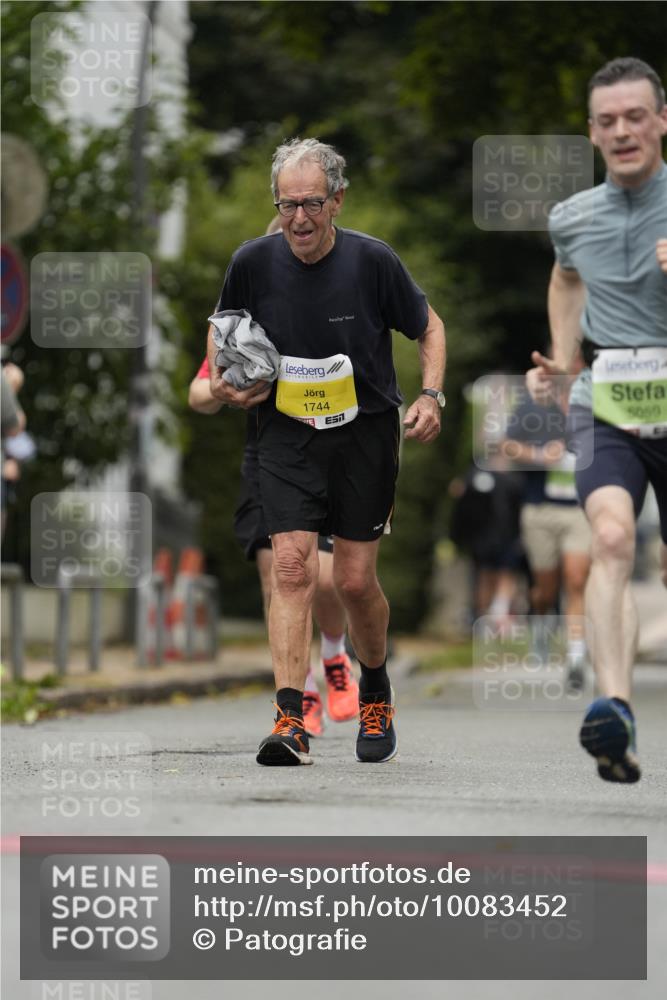 30.08.2026 - Blankeneser Heldenlauf Patografie http://msf.ph/oto/10083452 30.08.2026 10:15:04 Ziel 5021, 5059, 5238, 5481 meine-sportfotos.de