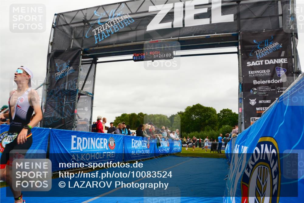 30.08.2026 - Elbe Triathlon Hamburg LAZAROV Photography http://msf.ph/oto/10083524 30.08.2026 11:36:26 Ziel 977, 1446 meine-sportfotos.de
