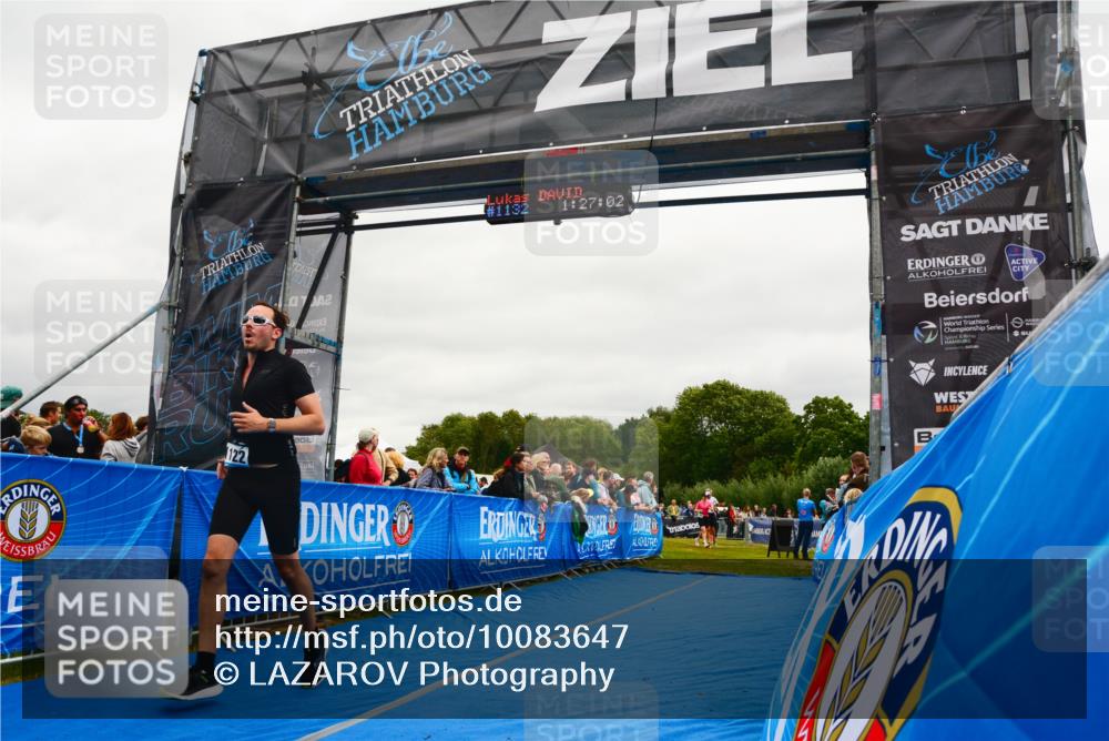 30.08.2026 - Elbe Triathlon Hamburg LAZAROV Photography http://msf.ph/oto/10083647 30.08.2026 11:37:16 Ziel 800, 1122, 1341 meine-sportfotos.de