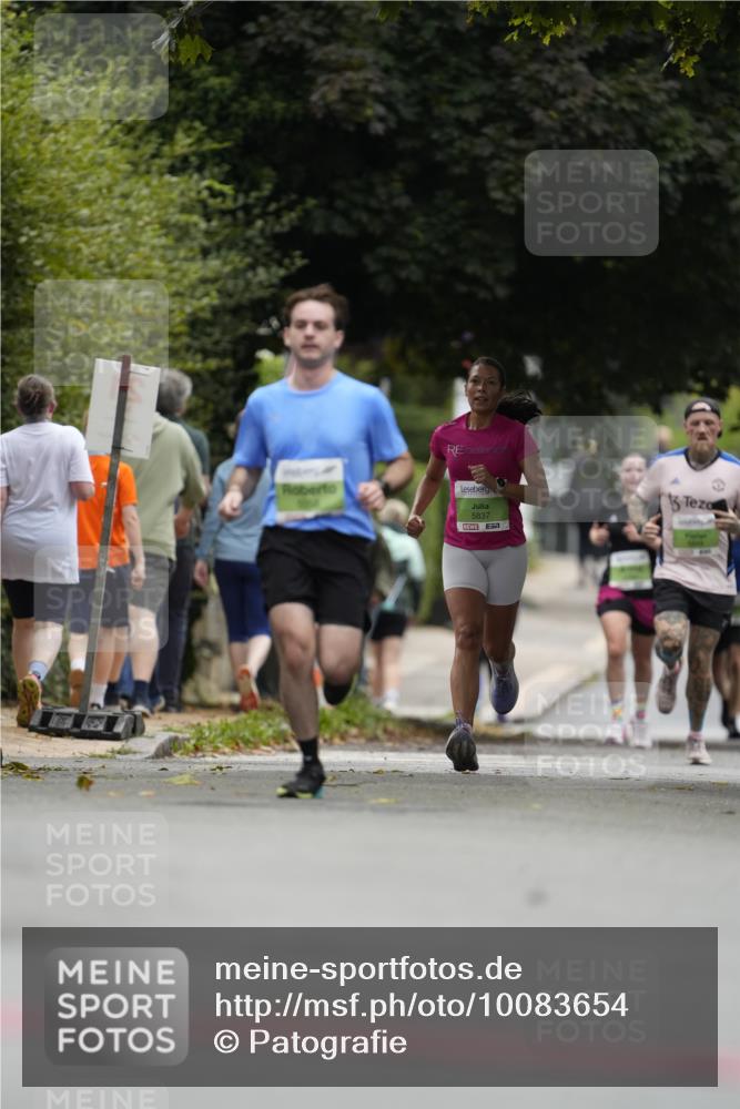 30.08.2026 - Blankeneser Heldenlauf Patografie http://msf.ph/oto/10083654 30.08.2026 10:18:40 Ziel 5603, 5658 meine-sportfotos.de