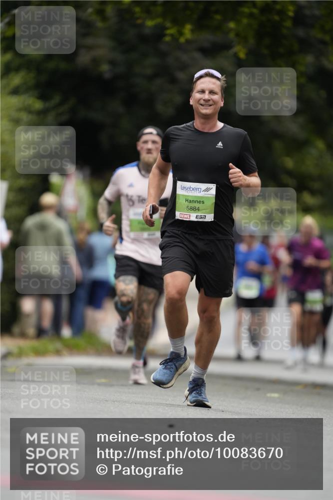 30.08.2026 - Blankeneser Heldenlauf Patografie http://msf.ph/oto/10083670 30.08.2026 10:18:47 Ziel 5558, 5837, 5884 meine-sportfotos.de