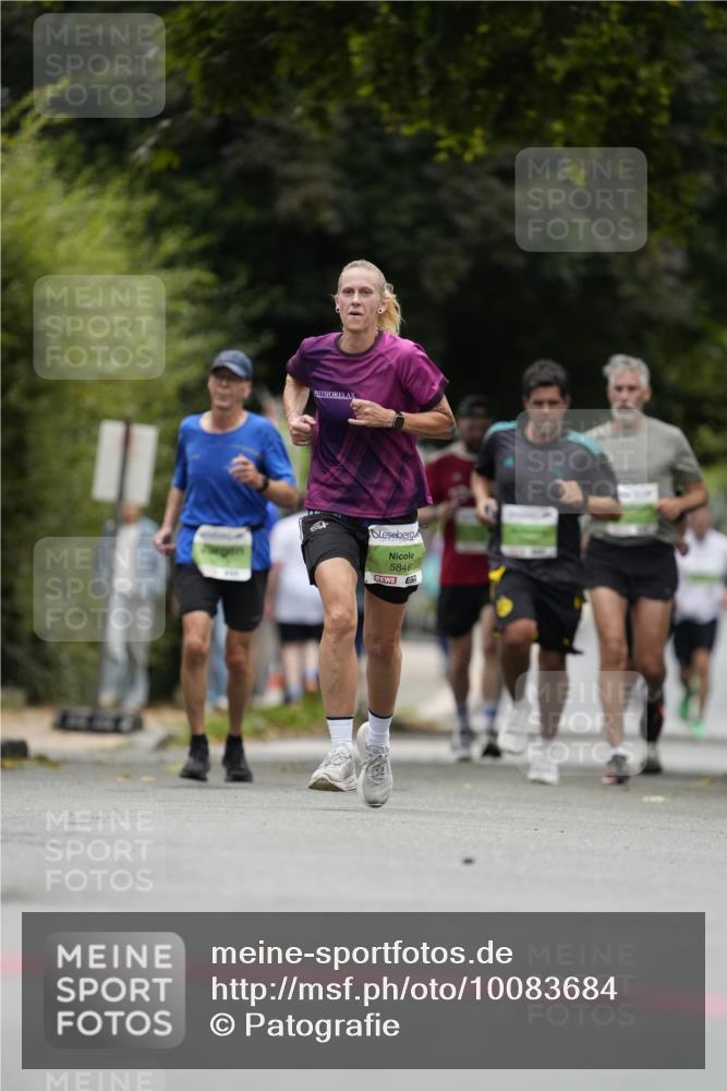 30.08.2026 - Blankeneser Heldenlauf Patografie http://msf.ph/oto/10083684 30.08.2026 10:18:58 Ziel 5768, 5837, 5849, 5884 meine-sportfotos.de