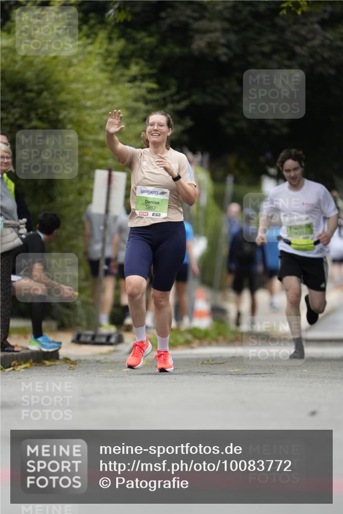30.08.2026 - Blankeneser Heldenlauf Patografie http://msf.ph/oto/10083772 30.08.2026 10:20:01 Ziel 5049, 5088, 5426, 5653 meine-sportfotos.de