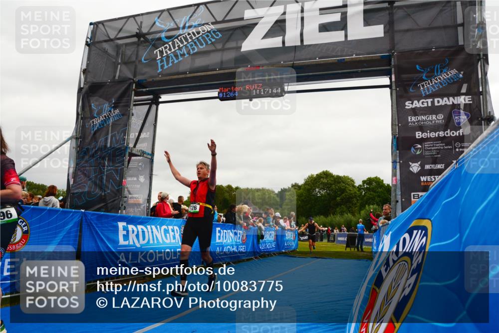30.08.2026 - Elbe Triathlon Hamburg LAZAROV Photography http://msf.ph/oto/10083775 30.08.2026 11:37:57 Ziel 696, 726, 759, 1298, 1374 meine-sportfotos.de