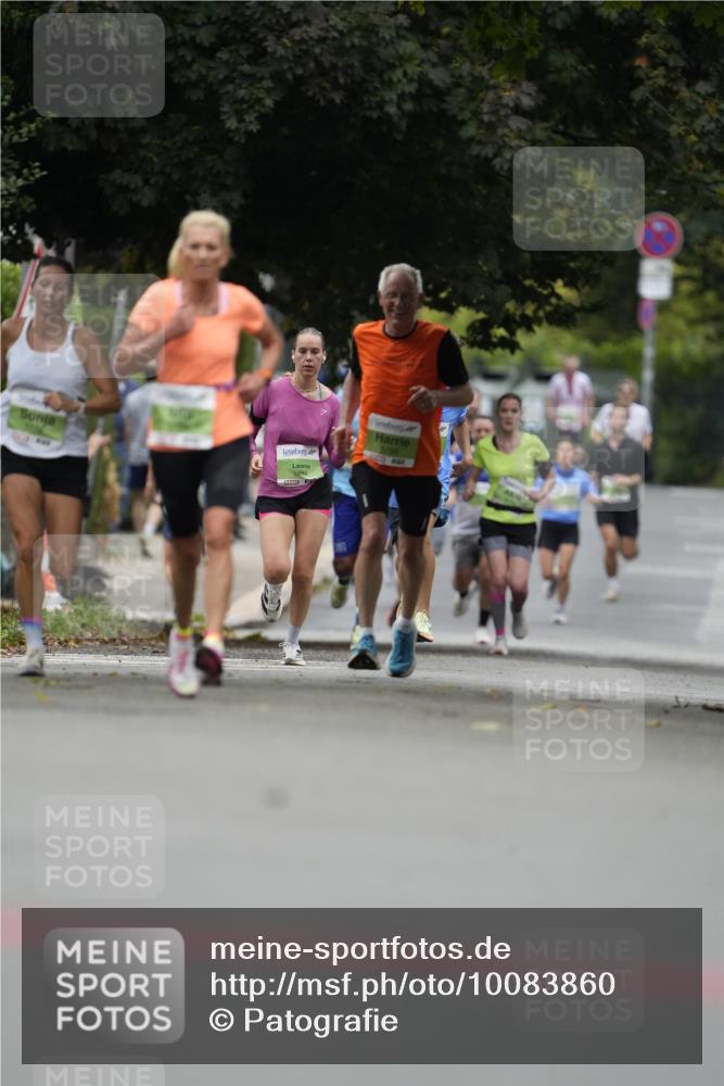 30.08.2026 - Blankeneser Heldenlauf Patografie http://msf.ph/oto/10083860 30.08.2026 10:21:00 Ziel 5296, 5315 meine-sportfotos.de