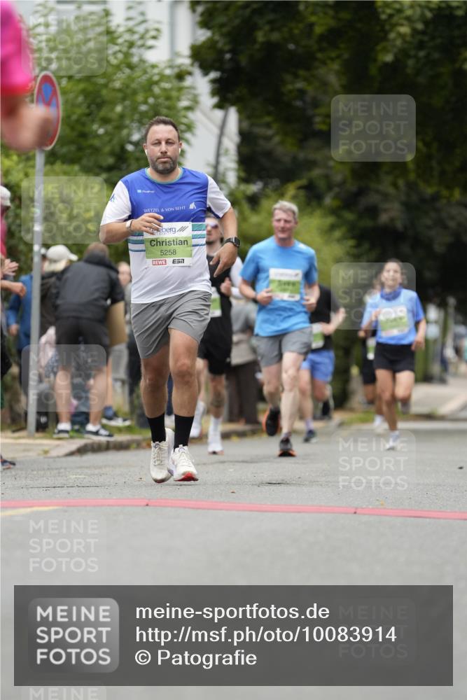 30.08.2026 - Blankeneser Heldenlauf Patografie http://msf.ph/oto/10083914 30.08.2026 10:21:27 Ziel 5030, 5114, 5258, 5594 meine-sportfotos.de