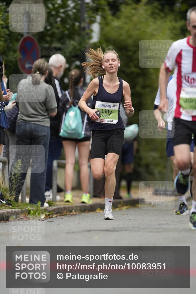 30.08.2026 - Blankeneser Heldenlauf Patografie http://msf.ph/oto/10083951 30.08.2026 10:21:50 Ziel 5307, 5554, 5662 meine-sportfotos.de
