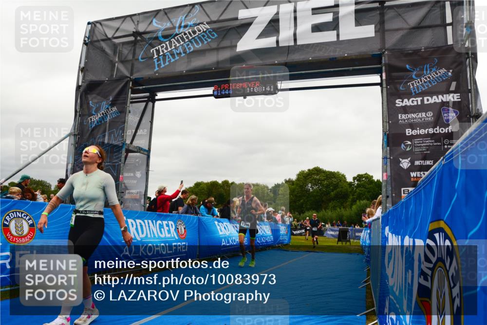 30.08.2026 - Elbe Triathlon Hamburg LAZAROV Photography http://msf.ph/oto/10083973 30.08.2026 11:39:02 Ziel 936, 1158, 1319, 1346, 1456 meine-sportfotos.de