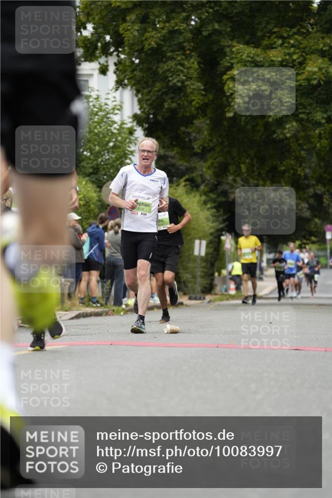 30.08.2026 - Blankeneser Heldenlauf Patografie http://msf.ph/oto/10083997 30.08.2026 10:22:17 Ziel 5145, 5162, 5254, 5681, 5695, 5795, 5814, 5863 meine-sportfotos.de