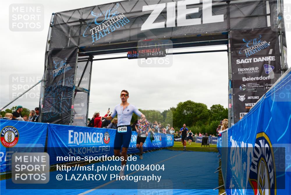 30.08.2026 - Elbe Triathlon Hamburg LAZAROV Photography http://msf.ph/oto/10084004 30.08.2026 11:39:09 Ziel 877, 1158, 1169, 1319, 1456 meine-sportfotos.de
