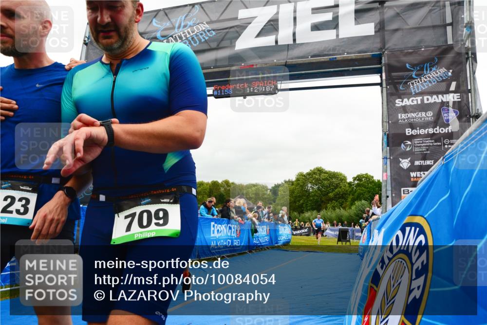 30.08.2026 - Elbe Triathlon Hamburg LAZAROV Photography http://msf.ph/oto/10084054 30.08.2026 11:39:24 Ziel 709, 926, 992, 1123, 1125, 1205 meine-sportfotos.de