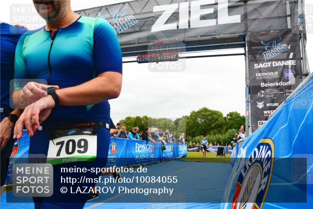 30.08.2026 - Elbe Triathlon Hamburg LAZAROV Photography http://msf.ph/oto/10084055 30.08.2026 11:39:24 Ziel 709, 926, 992, 1123, 1125, 1205 meine-sportfotos.de