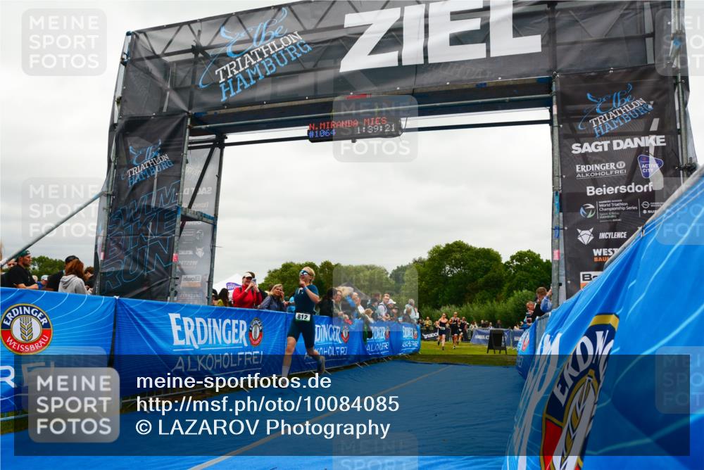 30.08.2026 - Elbe Triathlon Hamburg LAZAROV Photography http://msf.ph/oto/10084085 30.08.2026 11:39:43 Ziel 657, 802, 812, 871, 979, 1146, 1247, 1277 meine-sportfotos.de