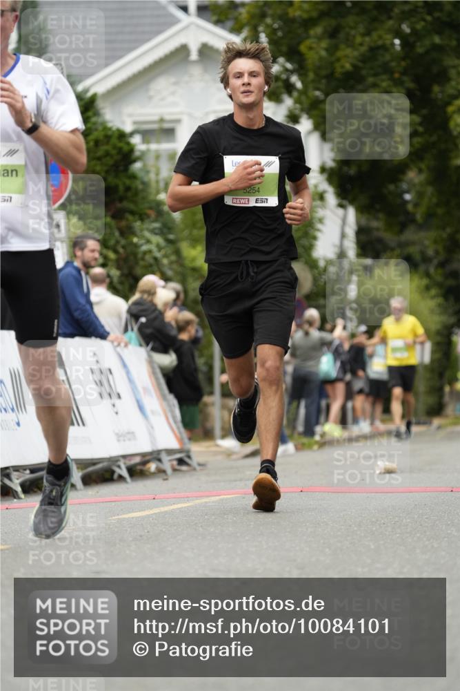30.08.2026 - Blankeneser Heldenlauf Patografie http://msf.ph/oto/10084101 30.08.2026 10:22:21 Ziel 5162, 5254, 5681, 5795, 5814 meine-sportfotos.de
