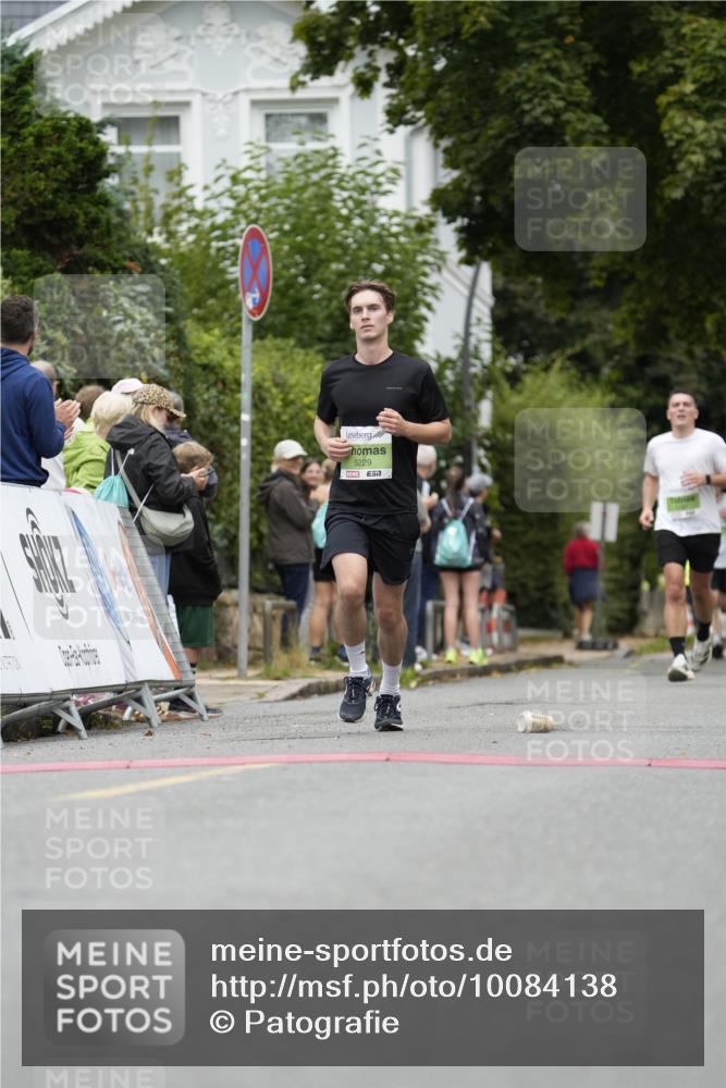 30.08.2026 - Blankeneser Heldenlauf Patografie http://msf.ph/oto/10084138 30.08.2026 10:22:44 Ziel 5229, 5399, 5613, 5645, 5868 meine-sportfotos.de