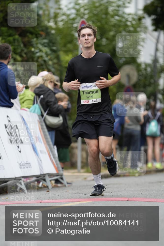 30.08.2026 - Blankeneser Heldenlauf Patografie http://msf.ph/oto/10084141 30.08.2026 10:22:45 Ziel 5187, 5229, 5399, 5613, 5645, 5868 meine-sportfotos.de