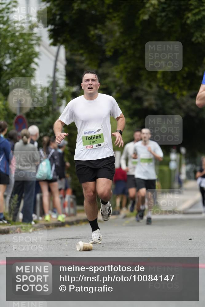30.08.2026 - Blankeneser Heldenlauf Patografie http://msf.ph/oto/10084147 30.08.2026 10:22:47 Ziel 5187, 5229, 5399, 5645, 5868 meine-sportfotos.de