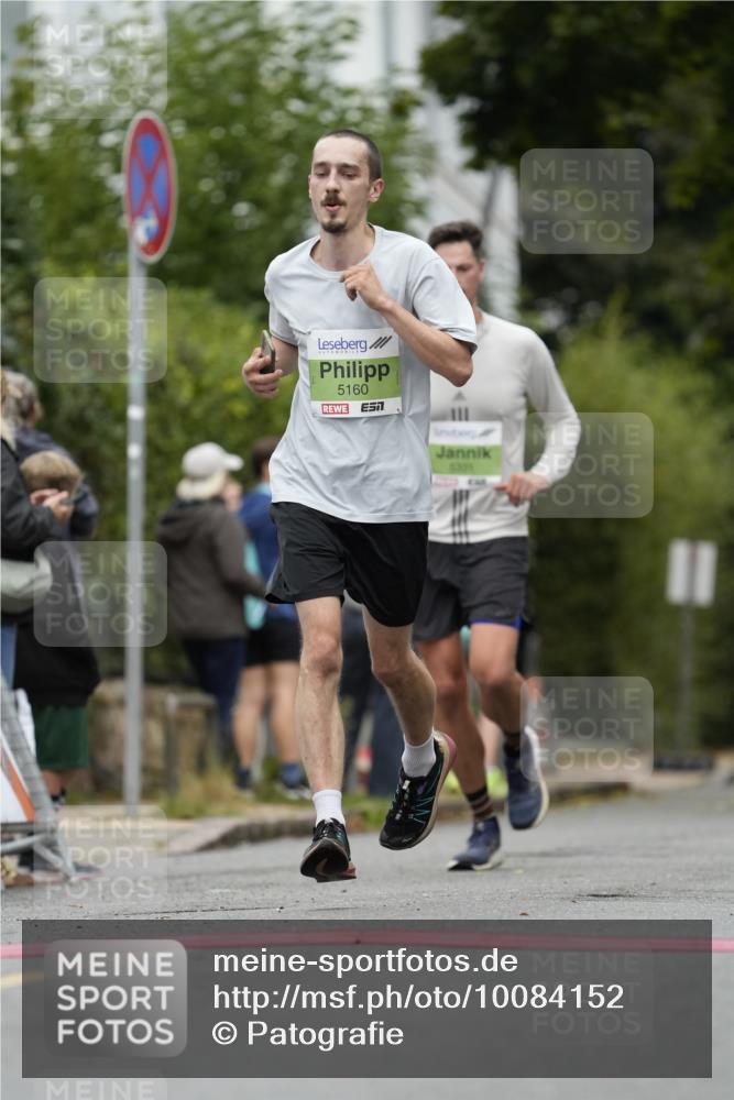 30.08.2026 - Blankeneser Heldenlauf Patografie http://msf.ph/oto/10084152 30.08.2026 10:22:56 Ziel 5160, 5187, 5331, 5645 meine-sportfotos.de