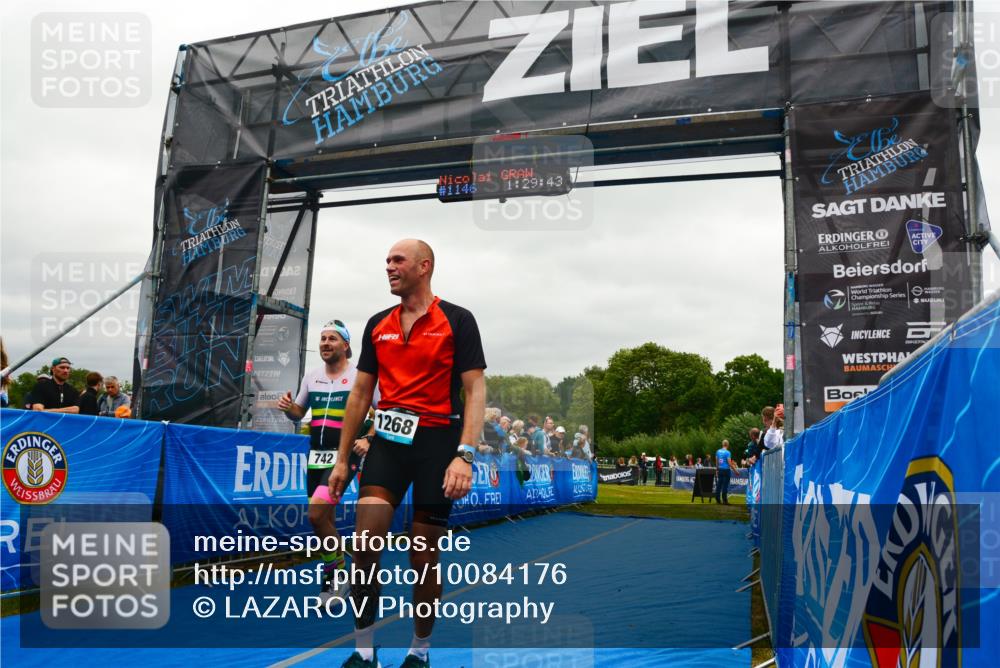30.08.2026 - Elbe Triathlon Hamburg LAZAROV Photography http://msf.ph/oto/10084176 30.08.2026 11:40:03 Ziel 742, 1268 meine-sportfotos.de
