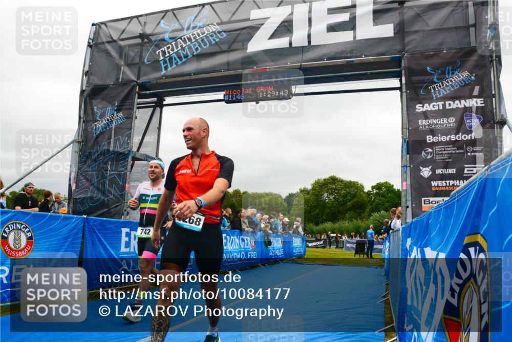 30.08.2026 - Elbe Triathlon Hamburg LAZAROV Photography http://msf.ph/oto/10084177 30.08.2026 11:40:03 Ziel 742, 1268 meine-sportfotos.de