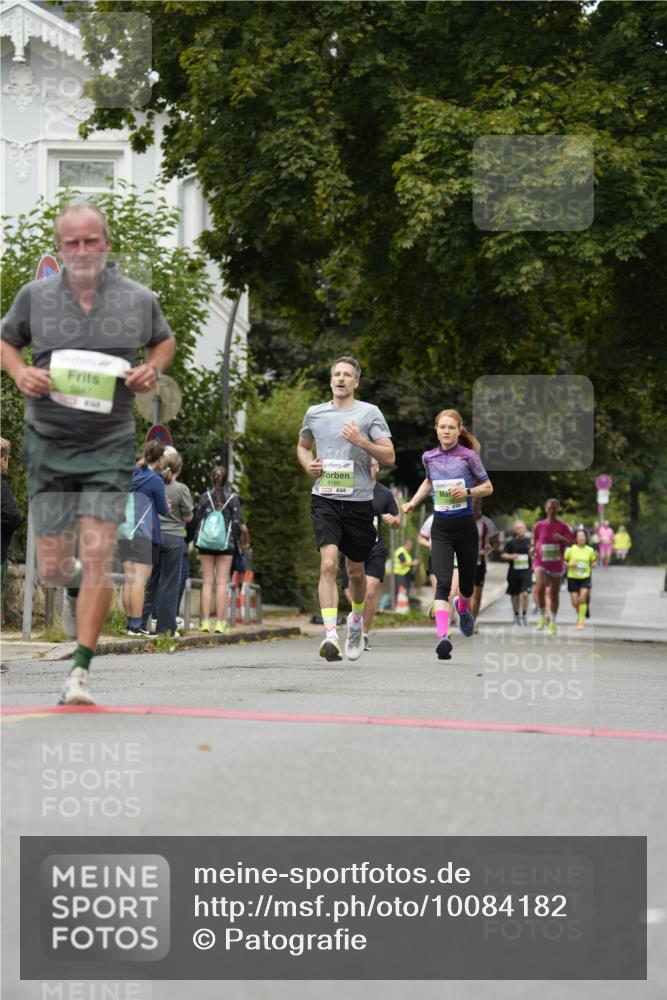 30.08.2026 - Blankeneser Heldenlauf Patografie http://msf.ph/oto/10084182 30.08.2026 10:23:19 Ziel 5142, 5185, 5647 meine-sportfotos.de
