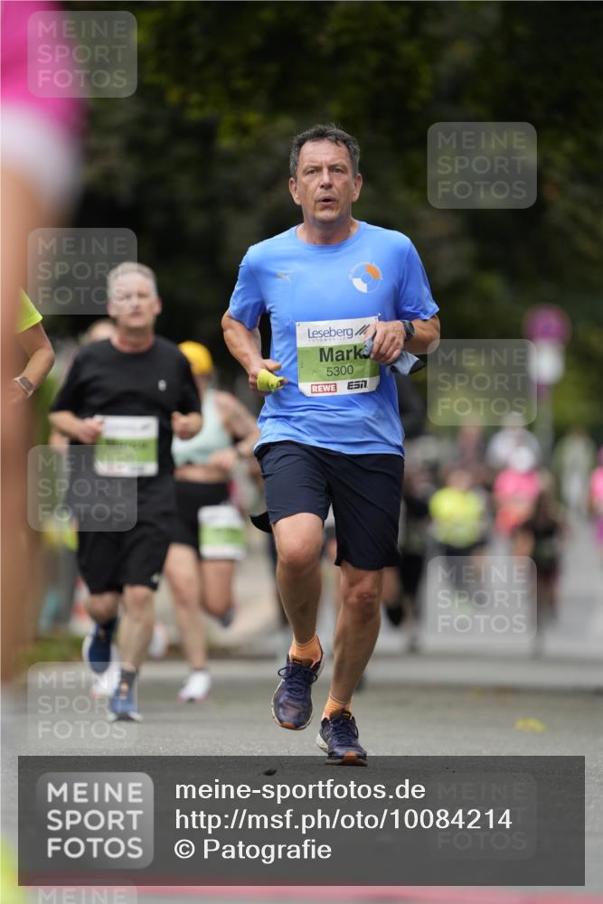 30.08.2026 - Blankeneser Heldenlauf Patografie http://msf.ph/oto/10084214 30.08.2026 10:23:34 Ziel 5031, 5300, 5659, 5660, 5762, 5769 meine-sportfotos.de