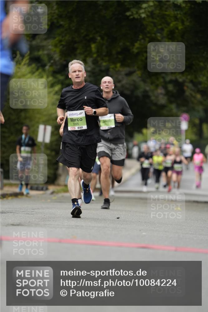 30.08.2026 - Blankeneser Heldenlauf Patografie http://msf.ph/oto/10084224 30.08.2026 10:23:39 Ziel 5031, 5095, 5196, 5300, 5660, 5762, 5766, 5767, 5769 meine-sportfotos.de