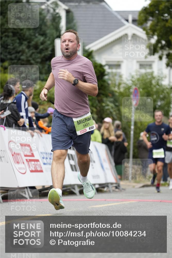 30.08.2026 - Blankeneser Heldenlauf Patografie http://msf.ph/oto/10084234 30.08.2026 10:23:51 Ziel 5196, 5431, 5482, 5523, 5766, 5767 meine-sportfotos.de